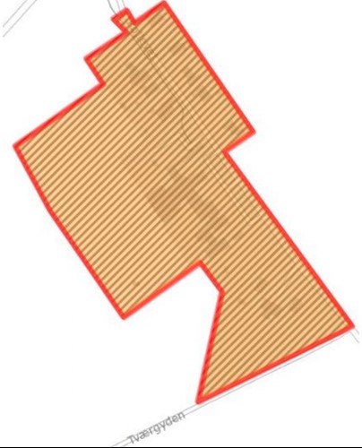 Figur 8: Efter opdateringen er opland SPA045 markeret som fælleskloakeret (orange) hvor ejendommene kan udtræde for regnvand (skravering).